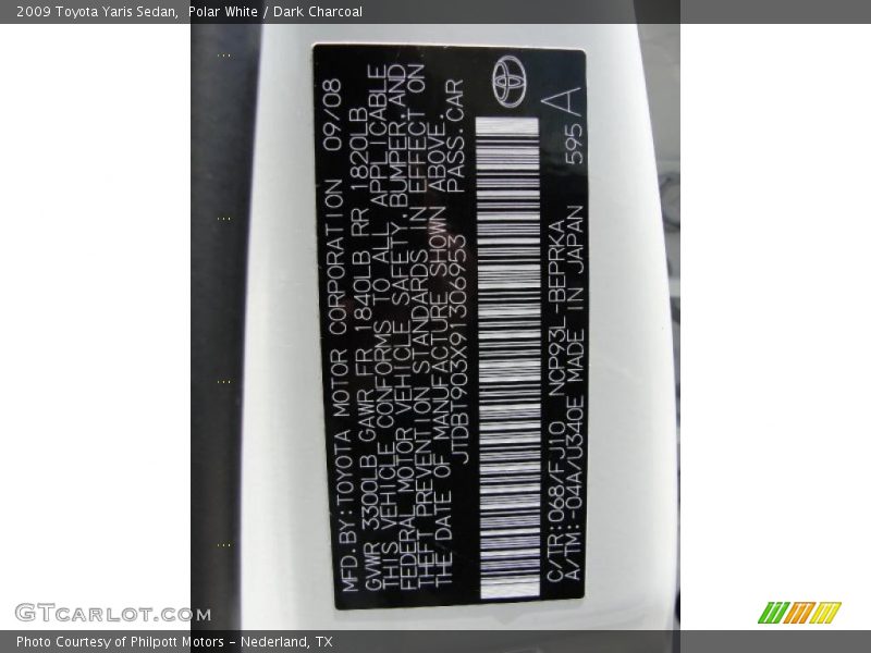 Polar White / Dark Charcoal 2009 Toyota Yaris Sedan
