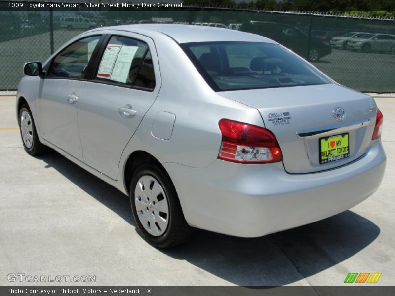 Silver Streak Mica / Dark Charcoal 2009 Toyota Yaris Sedan