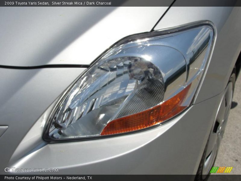 Silver Streak Mica / Dark Charcoal 2009 Toyota Yaris Sedan