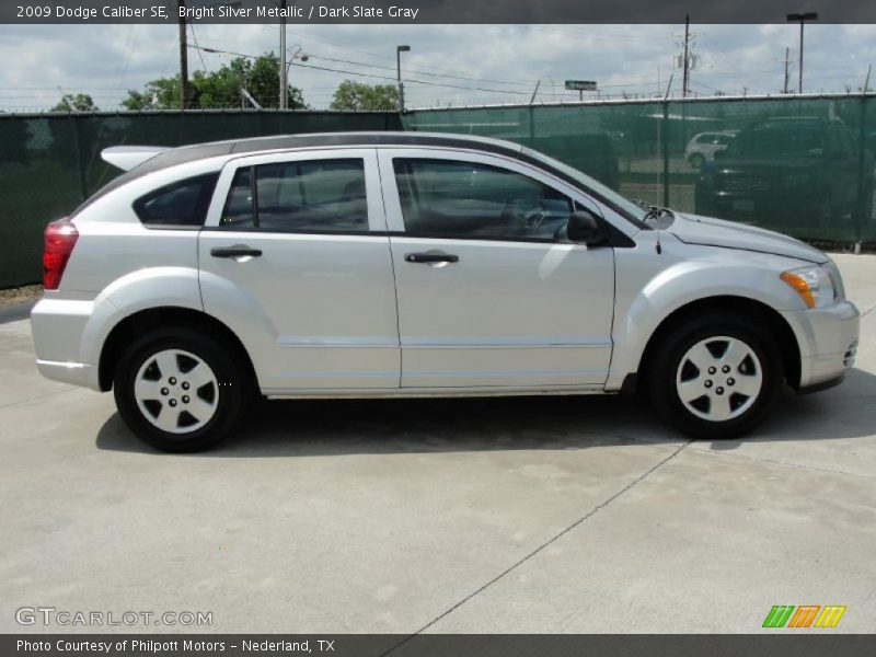 Bright Silver Metallic / Dark Slate Gray 2009 Dodge Caliber SE