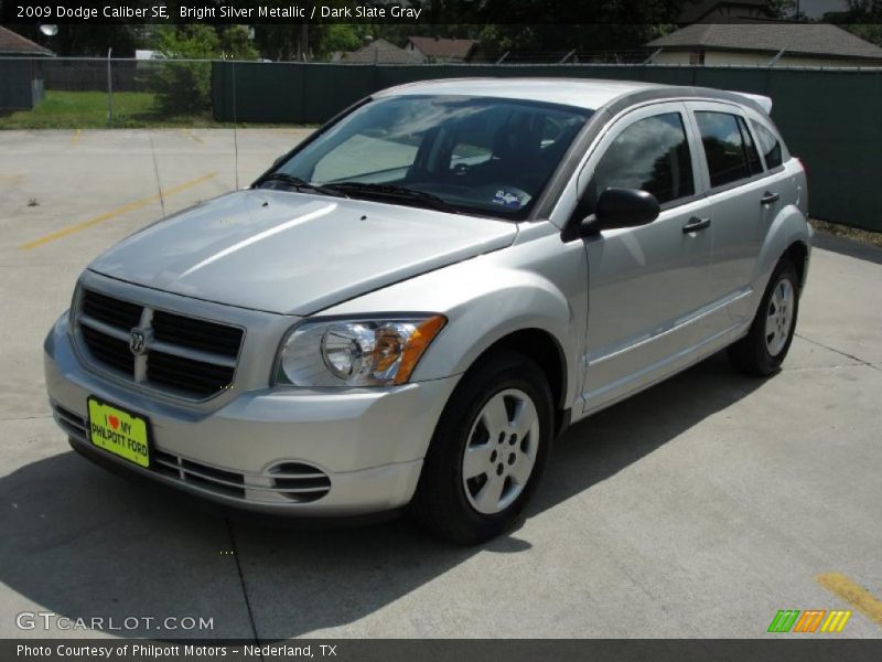 Bright Silver Metallic / Dark Slate Gray 2009 Dodge Caliber SE