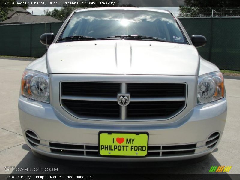 Bright Silver Metallic / Dark Slate Gray 2009 Dodge Caliber SE