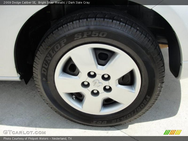 Bright Silver Metallic / Dark Slate Gray 2009 Dodge Caliber SE