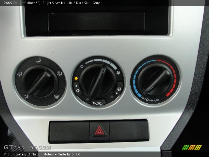 Bright Silver Metallic / Dark Slate Gray 2009 Dodge Caliber SE
