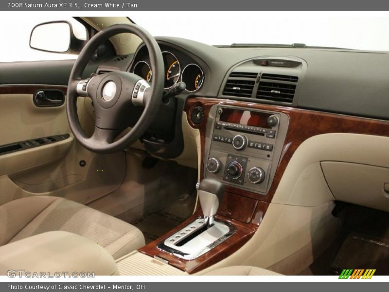 Cream White / Tan 2008 Saturn Aura XE 3.5