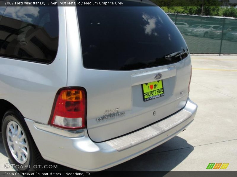 Silver Frost Metallic / Medium Graphite Grey 2002 Ford Windstar LX