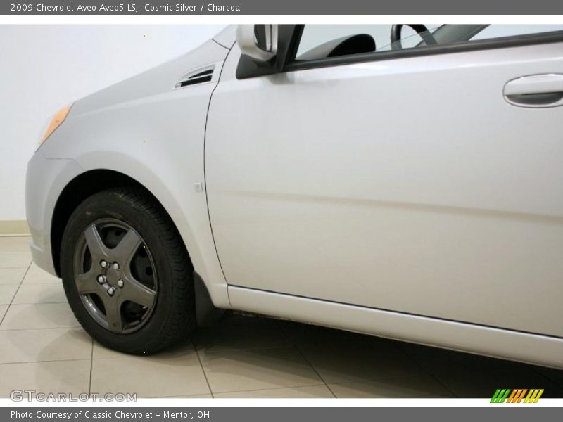 Cosmic Silver / Charcoal 2009 Chevrolet Aveo Aveo5 LS