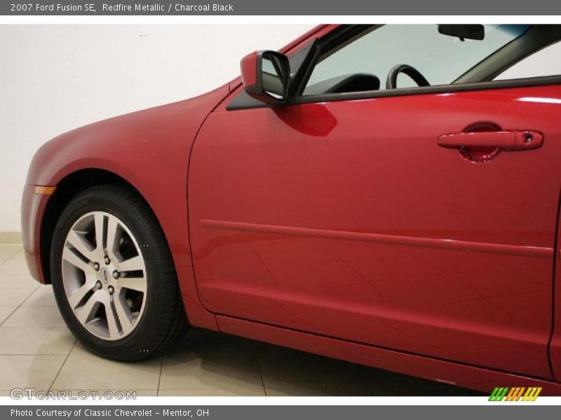 Redfire Metallic / Charcoal Black 2007 Ford Fusion SE