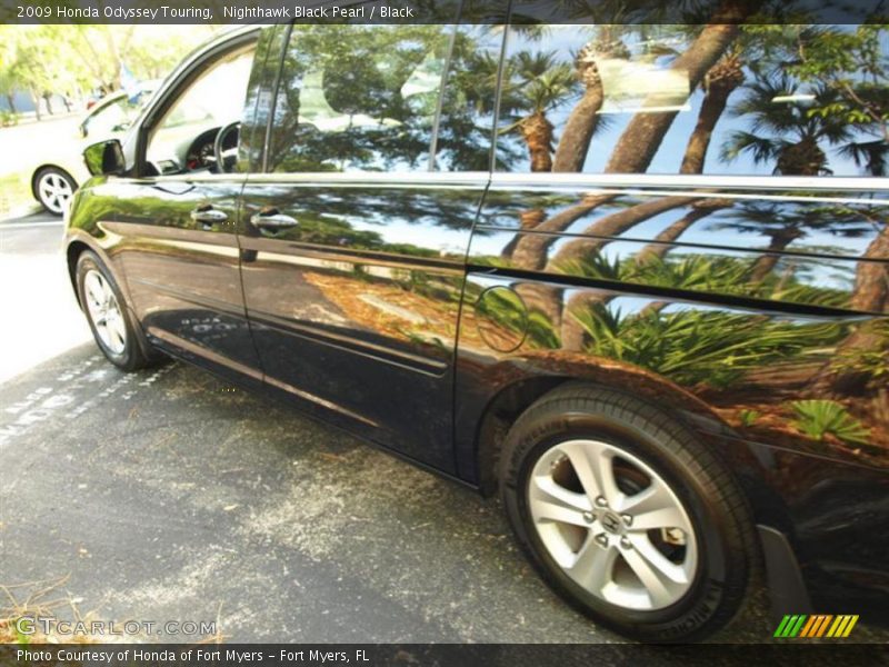 Nighthawk Black Pearl / Black 2009 Honda Odyssey Touring