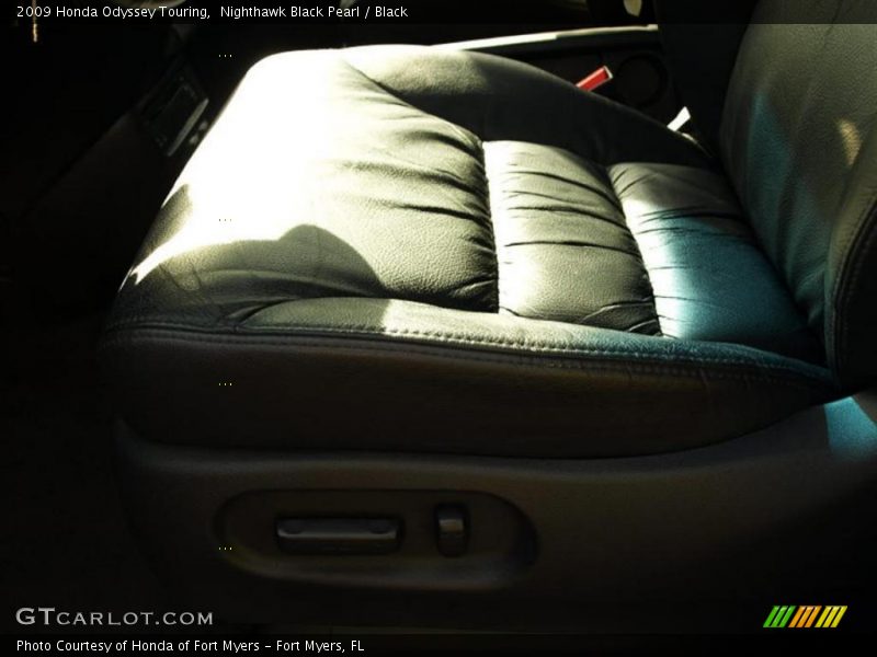 Nighthawk Black Pearl / Black 2009 Honda Odyssey Touring