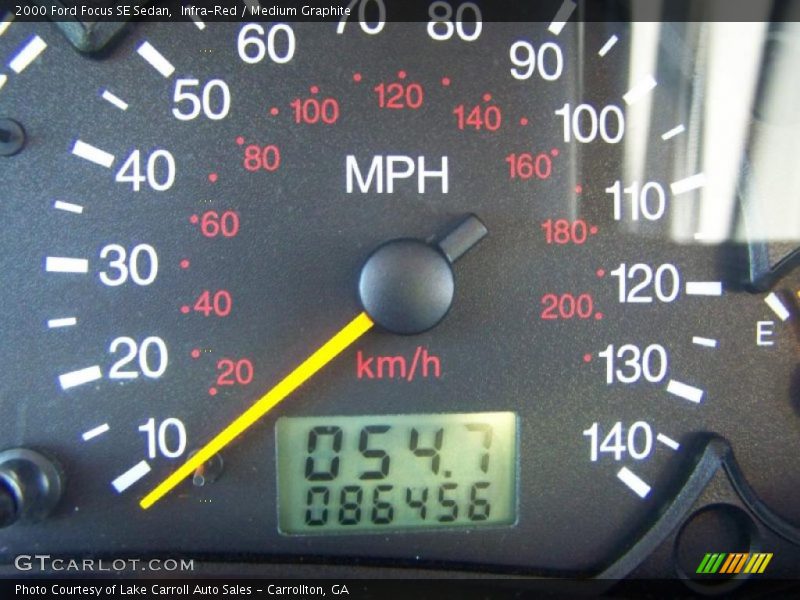 Infra-Red / Medium Graphite 2000 Ford Focus SE Sedan