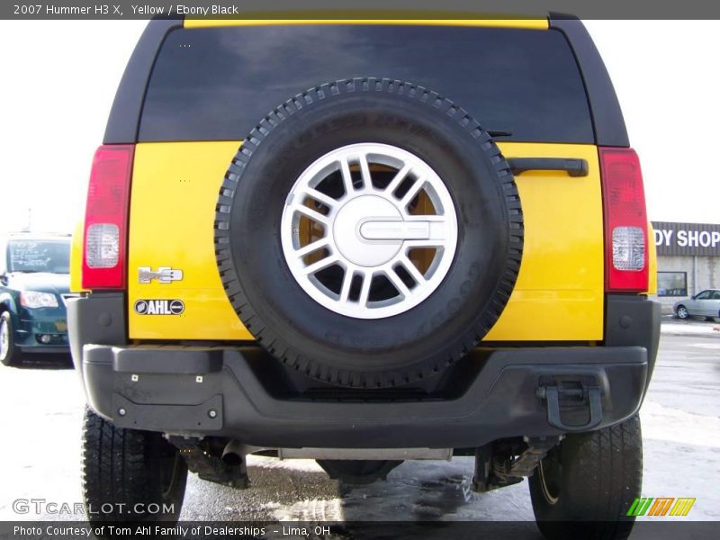 Yellow / Ebony Black 2007 Hummer H3 X