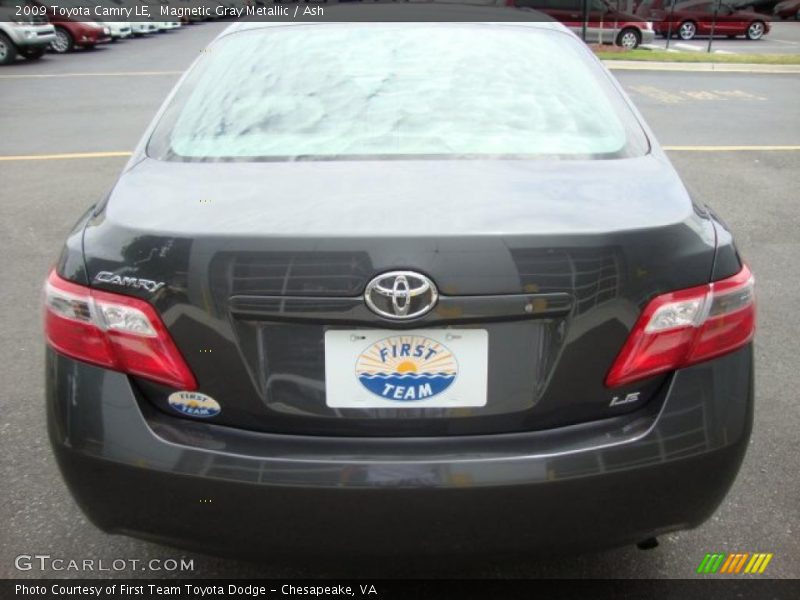 Magnetic Gray Metallic / Ash 2009 Toyota Camry LE