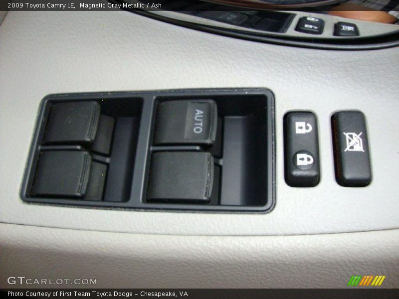 Magnetic Gray Metallic / Ash 2009 Toyota Camry LE