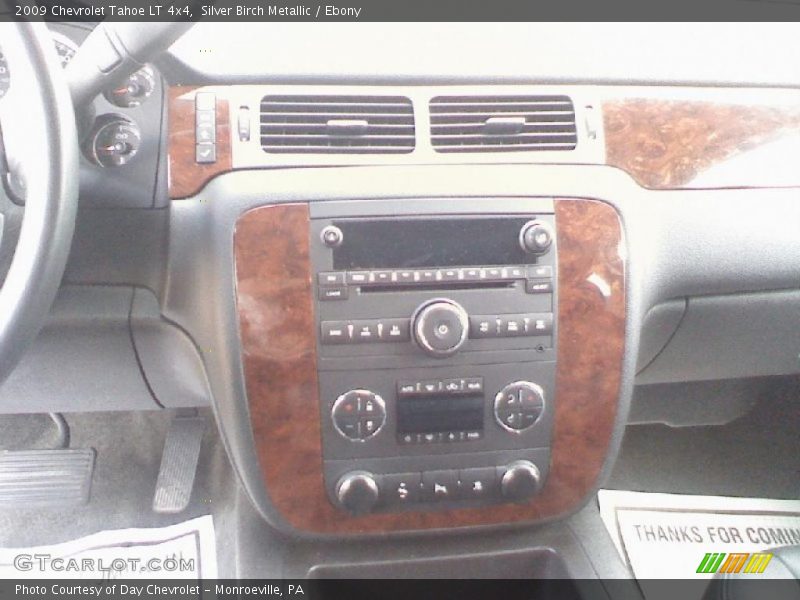 Silver Birch Metallic / Ebony 2009 Chevrolet Tahoe LT 4x4