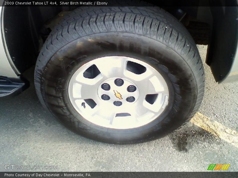 Silver Birch Metallic / Ebony 2009 Chevrolet Tahoe LT 4x4