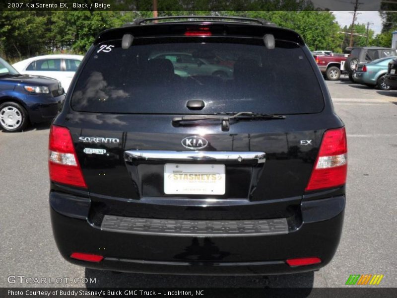 Black / Beige 2007 Kia Sorento EX