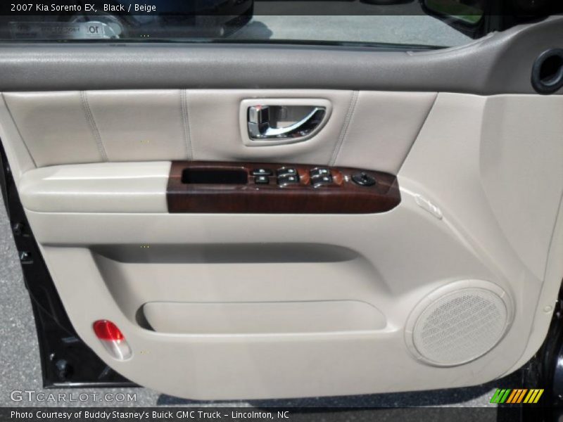 Black / Beige 2007 Kia Sorento EX