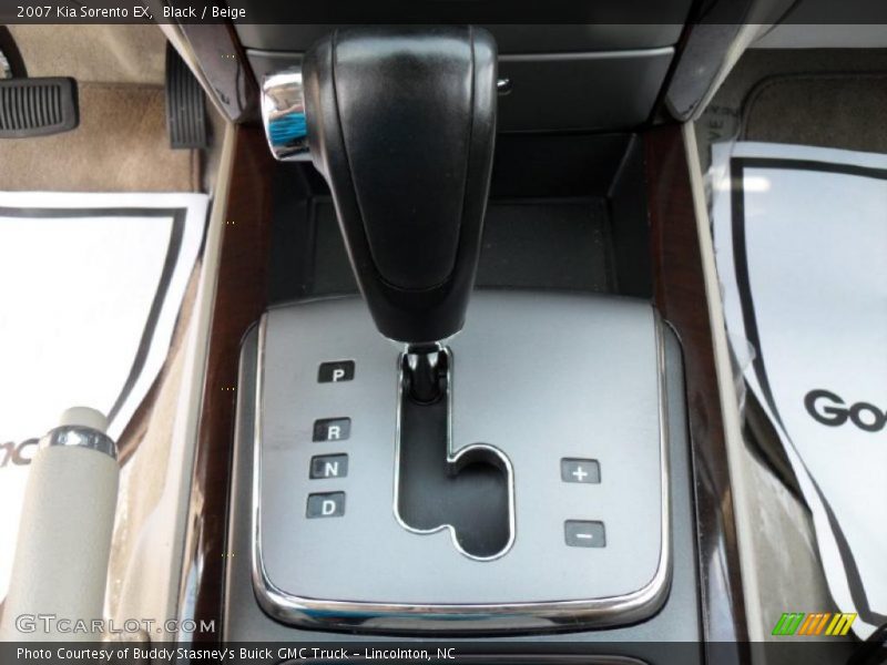 Black / Beige 2007 Kia Sorento EX