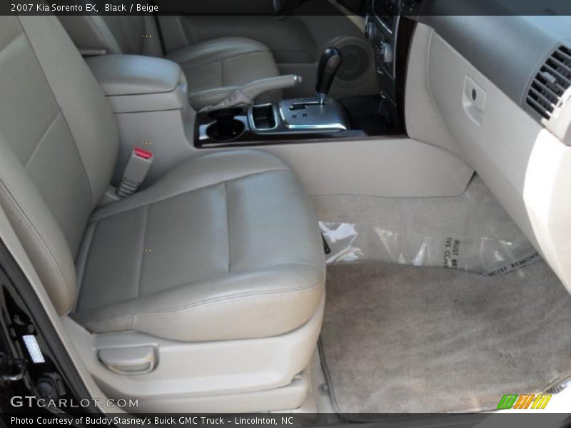 Black / Beige 2007 Kia Sorento EX