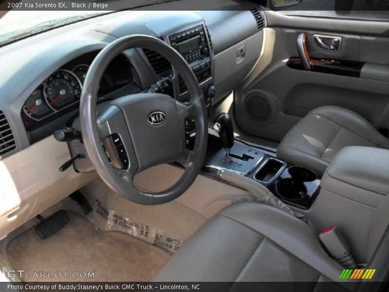 Black / Beige 2007 Kia Sorento EX