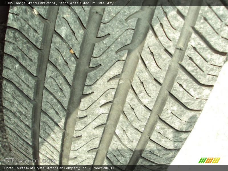 Stone White / Medium Slate Gray 2005 Dodge Grand Caravan SE