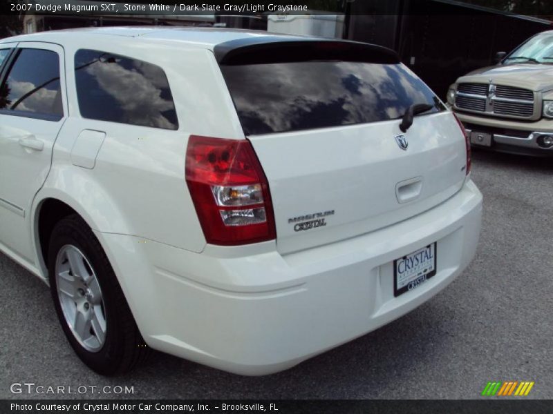 Stone White / Dark Slate Gray/Light Graystone 2007 Dodge Magnum SXT