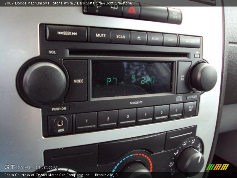 Stone White / Dark Slate Gray/Light Graystone 2007 Dodge Magnum SXT