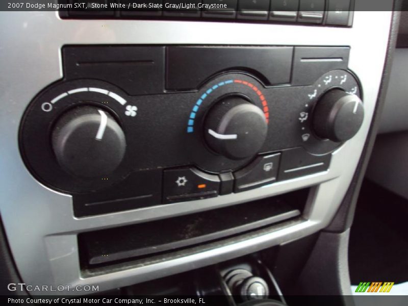 Stone White / Dark Slate Gray/Light Graystone 2007 Dodge Magnum SXT