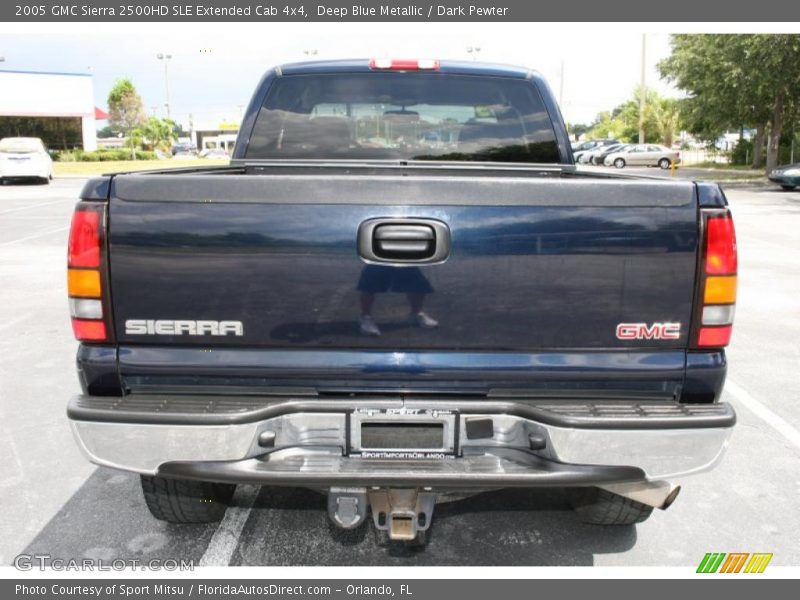 Deep Blue Metallic / Dark Pewter 2005 GMC Sierra 2500HD SLE Extended Cab 4x4