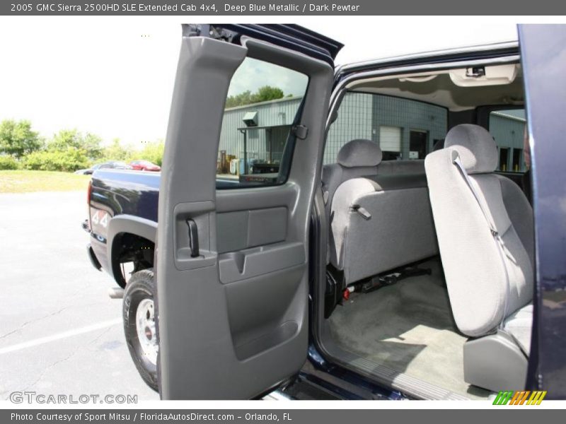 Deep Blue Metallic / Dark Pewter 2005 GMC Sierra 2500HD SLE Extended Cab 4x4
