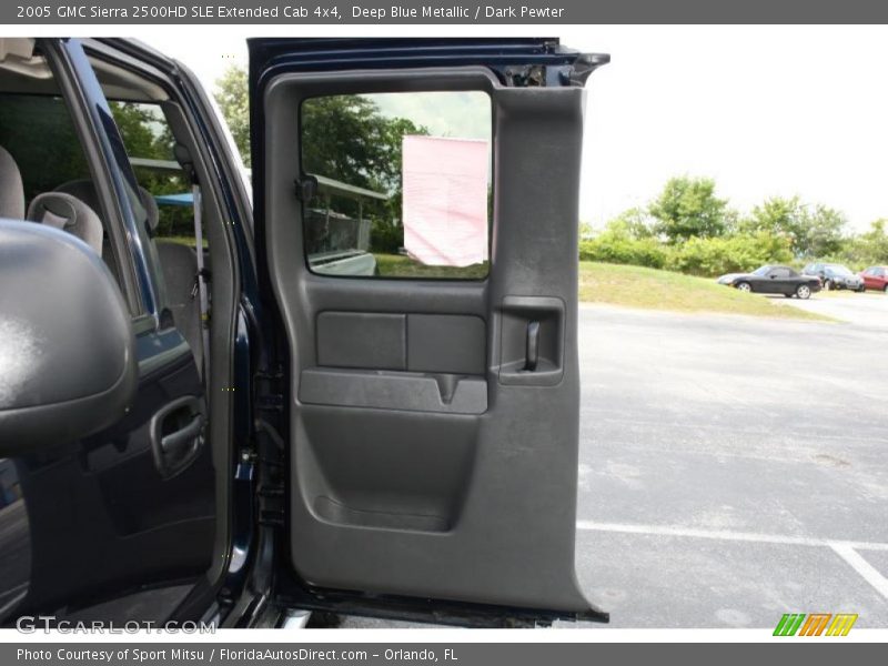 Deep Blue Metallic / Dark Pewter 2005 GMC Sierra 2500HD SLE Extended Cab 4x4