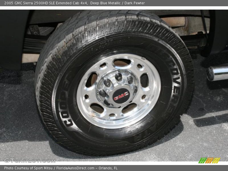 Deep Blue Metallic / Dark Pewter 2005 GMC Sierra 2500HD SLE Extended Cab 4x4