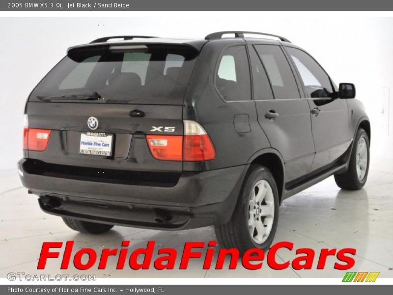 Jet Black / Sand Beige 2005 BMW X5 3.0i