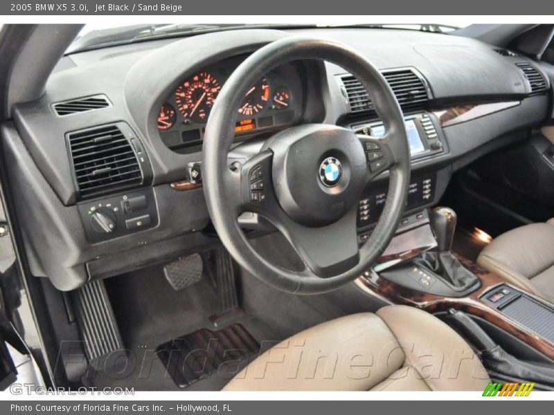 Jet Black / Sand Beige 2005 BMW X5 3.0i