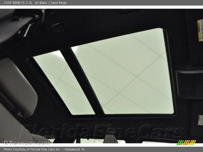 Jet Black / Sand Beige 2005 BMW X5 3.0i
