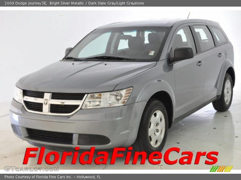 Bright Silver Metallic / Dark Slate Gray/Light Graystone 2009 Dodge Journey SE