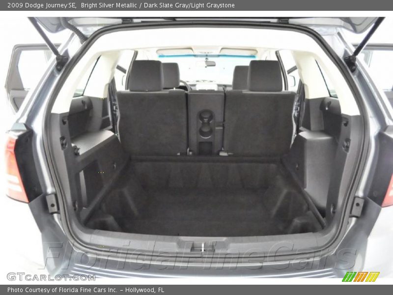 Bright Silver Metallic / Dark Slate Gray/Light Graystone 2009 Dodge Journey SE