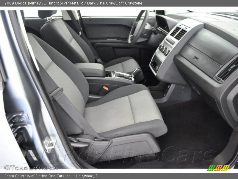 Bright Silver Metallic / Dark Slate Gray/Light Graystone 2009 Dodge Journey SE