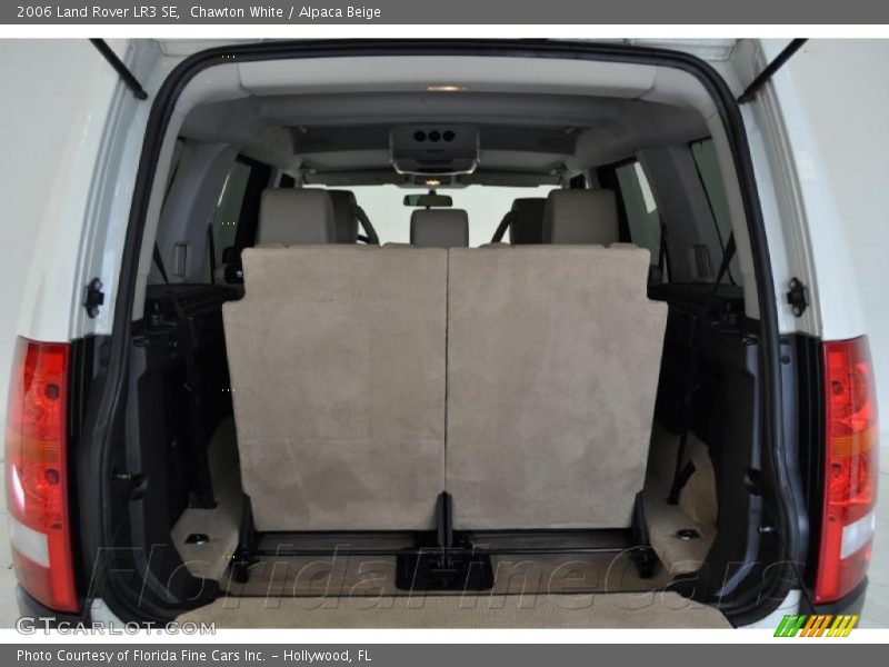 Chawton White / Alpaca Beige 2006 Land Rover LR3 SE