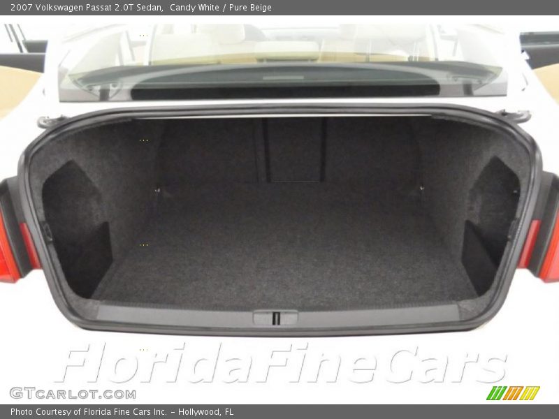 Candy White / Pure Beige 2007 Volkswagen Passat 2.0T Sedan
