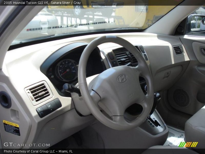 Sahara Silver / Gray 2005 Hyundai Tucson GLS V6