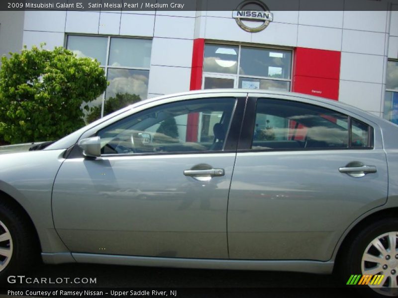 Satin Meisai Pearl / Medium Gray 2009 Mitsubishi Galant ES