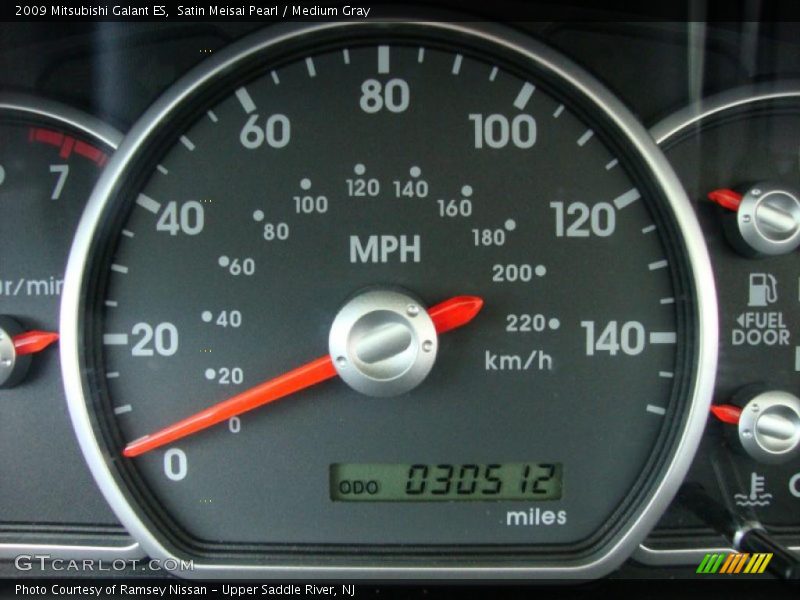 Satin Meisai Pearl / Medium Gray 2009 Mitsubishi Galant ES