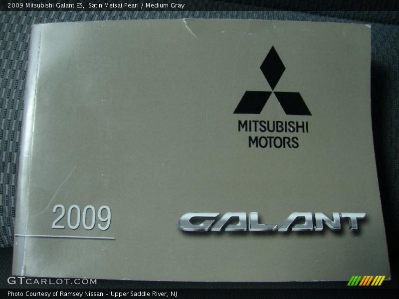 Satin Meisai Pearl / Medium Gray 2009 Mitsubishi Galant ES