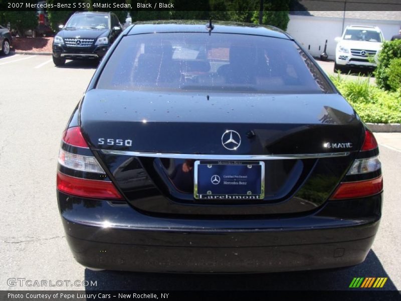 Black / Black 2007 Mercedes-Benz S 550 4Matic Sedan