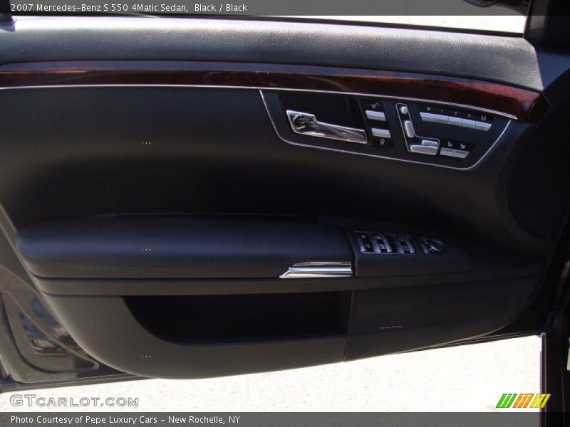 Black / Black 2007 Mercedes-Benz S 550 4Matic Sedan