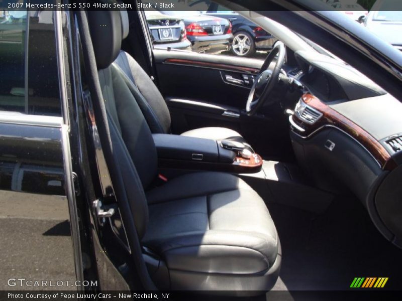 Black / Black 2007 Mercedes-Benz S 550 4Matic Sedan