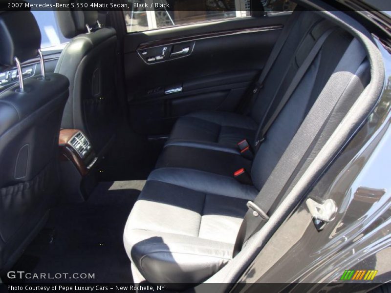 Black / Black 2007 Mercedes-Benz S 550 4Matic Sedan