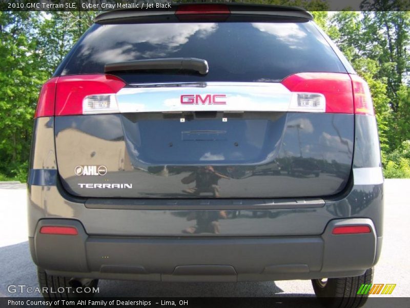Cyber Gray Metallic / Jet Black 2010 GMC Terrain SLE